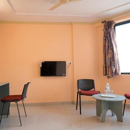 Oyo Flagship 37830 Hotel Aakar International 사타라 외부 사진