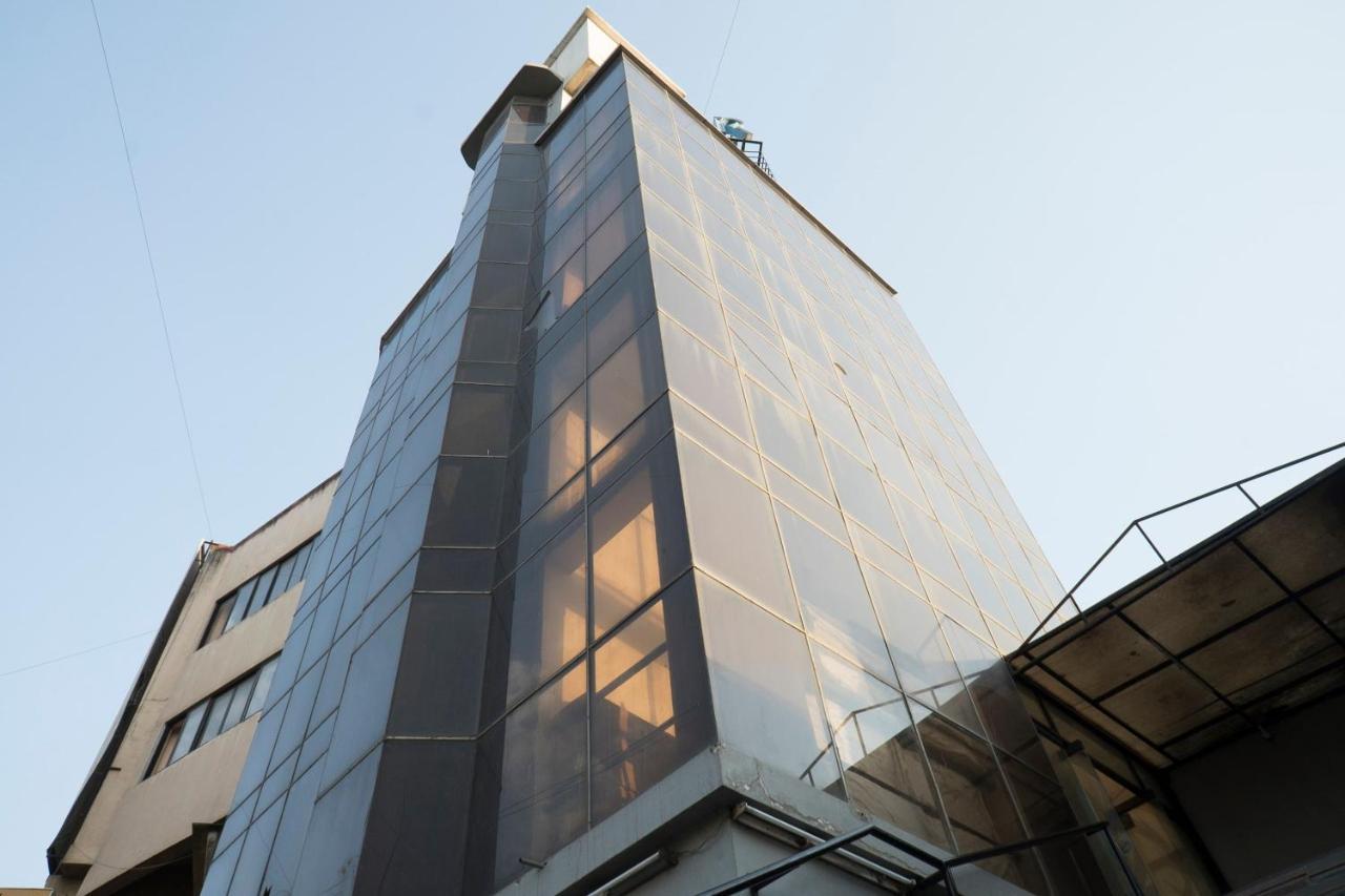 Oyo Flagship 37830 Hotel Aakar International 사타라 외부 사진