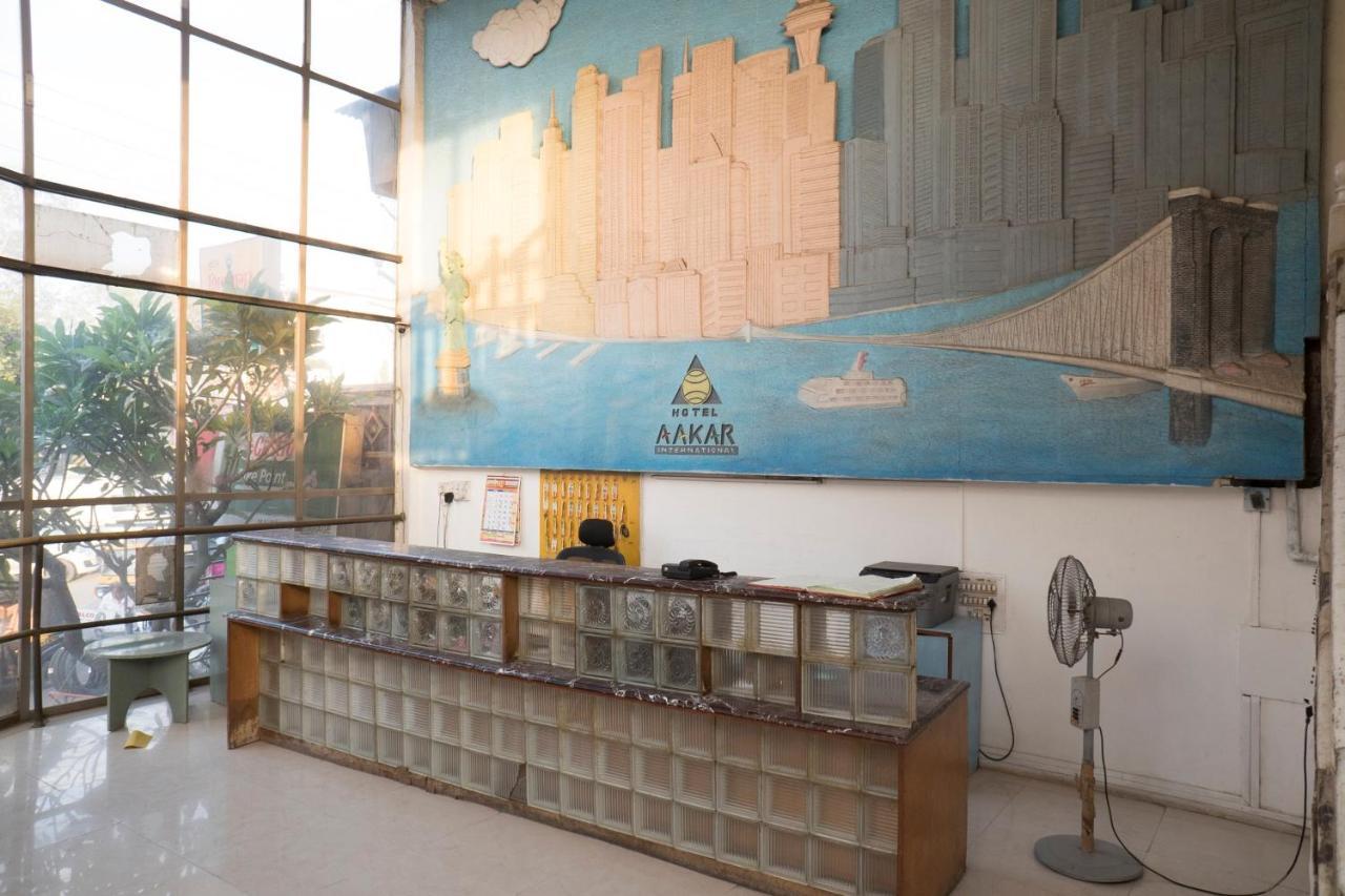 Oyo Flagship 37830 Hotel Aakar International 사타라 외부 사진