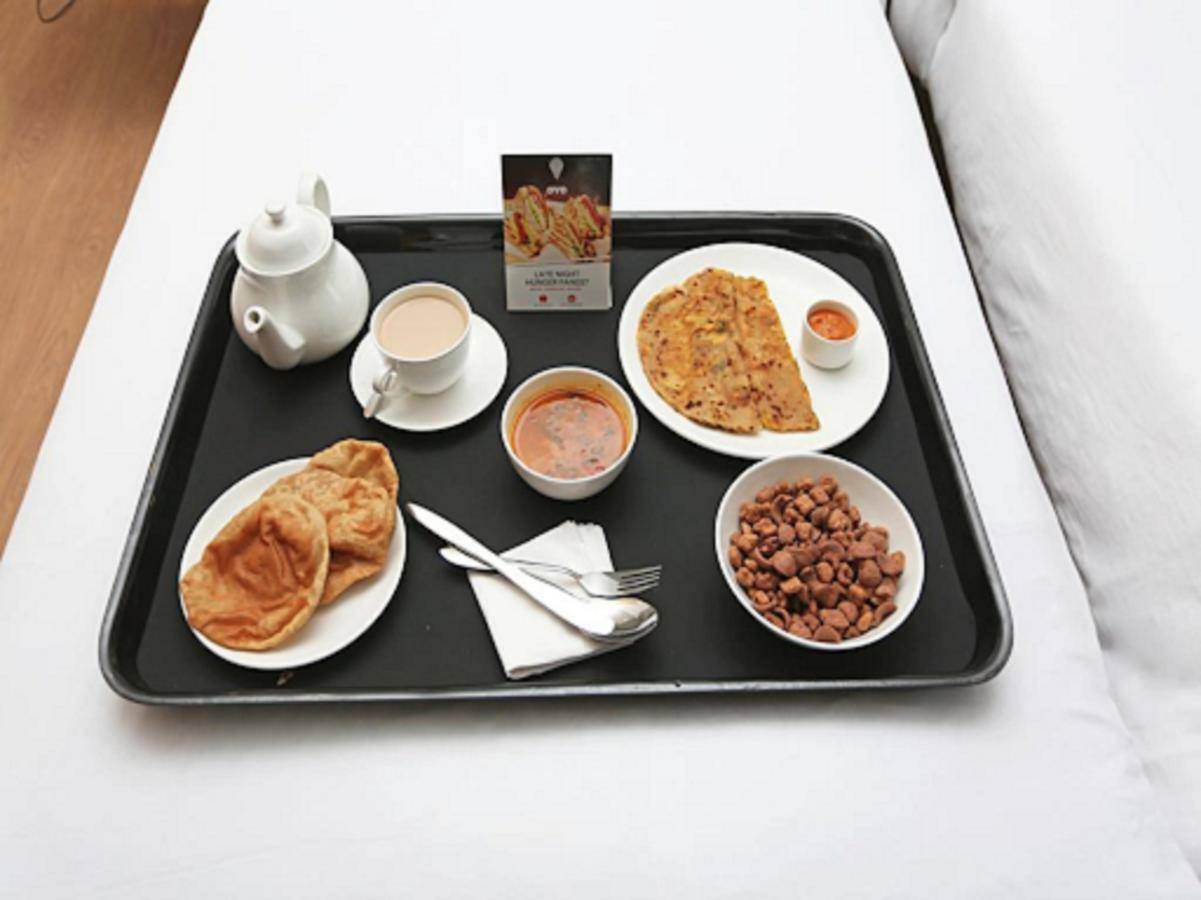 Oyo Flagship 37830 Hotel Aakar International 사타라 외부 사진